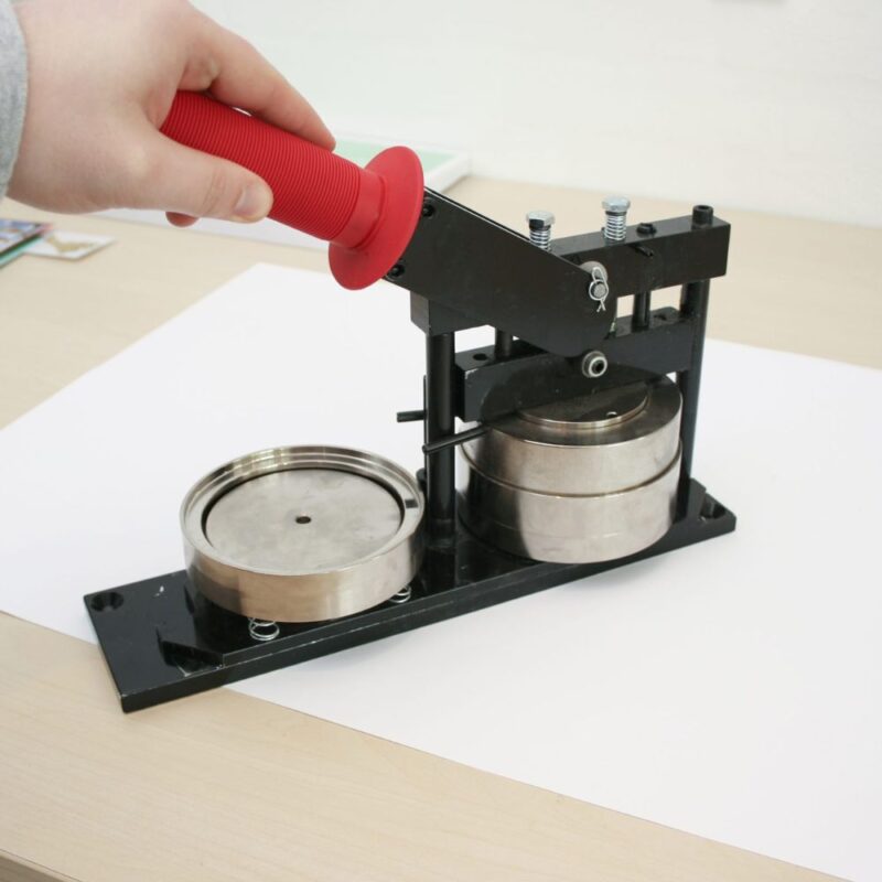 BADGEMASKINE MODEL 125 - Ø3 CM - Billede 2